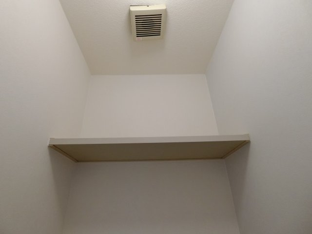 ラシェットエムザC棟の収納