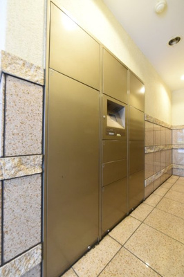 【ロビー】 | スカイコート後楽園ＷＥＳＴ | 宅配BOX