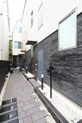 【エントランス】 | シーズ・ガレリア南青山