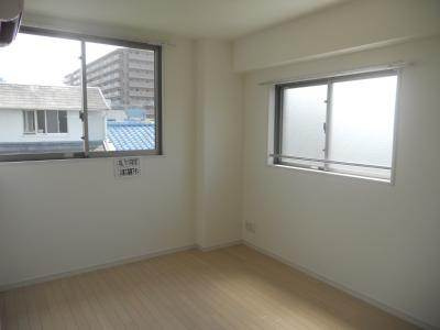 カスタリア壬生の内装|リビング