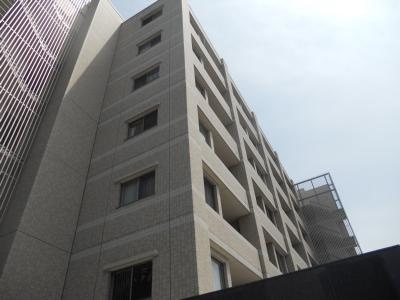 カスタリア壬生の外観