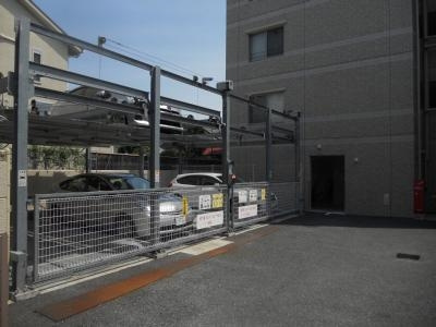 カスタリア壬生の駐車場|機械式駐車場
