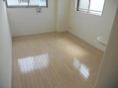 カスタリア壬生の居間・リビング|リビング