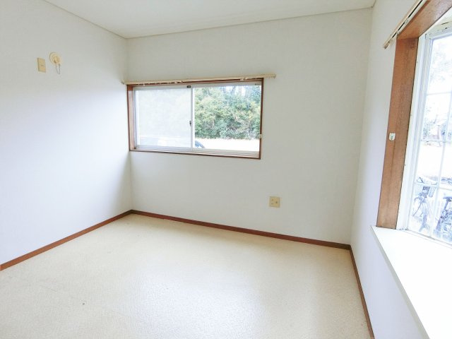 ブリエールの洋室