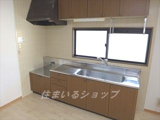 広島市安佐北区落合南３丁目のアパートのキッチン|ワイドキッチン