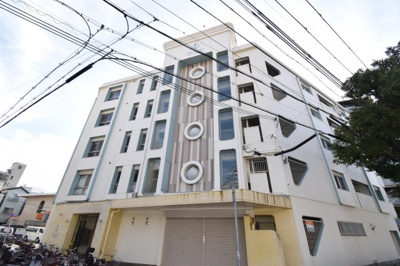 【外観】 | 神戸湊アパートメント | 神戸港をイメージしたオシャレな外観です！