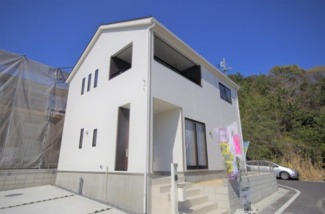 【外観】 | ６号棟　現地（2020年4月）撮影
堂々完成しました！
敷地面積146.64㎡（45.26坪）。
駐車2台可能。