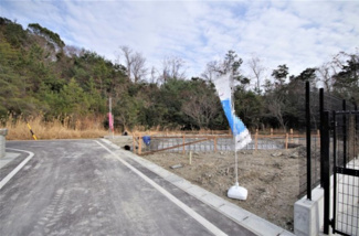 【前面道路含む現地写真】 | ７号棟　現地（2020年1月）撮影
前面道路は南側幅員約5.00～5.02mの公道。
