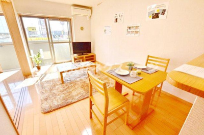 【居間・リビング】 | エバーグリーン | 家具家電は付きません