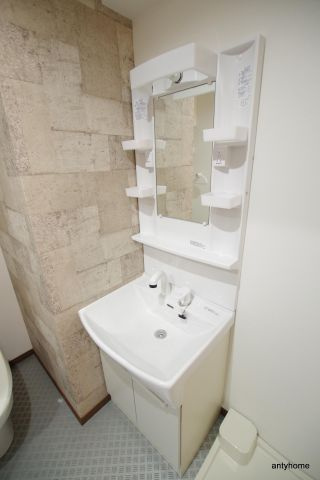 ウインズコート西梅田2　仲介手数料無料の洗面所