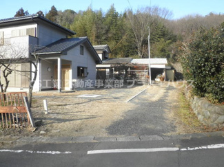 【前面道路含む現地写真】 | 前面道路含む現地写真です