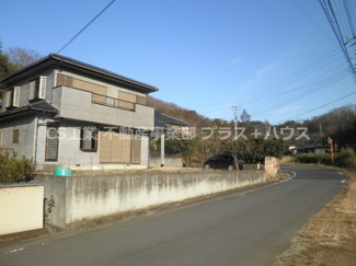 【前面道路含む現地写真】 | 前面道路含む現地写真です