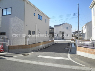 【前面道路含む現地写真】 | 前面道路含む現地写真です