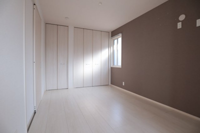 【寝室】 | エルヴィータⅣ | 洋室