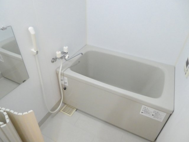 【浴室】 | サンフローラ池田Ⅱ | サンフローラ池田※写真は同物件別部屋です