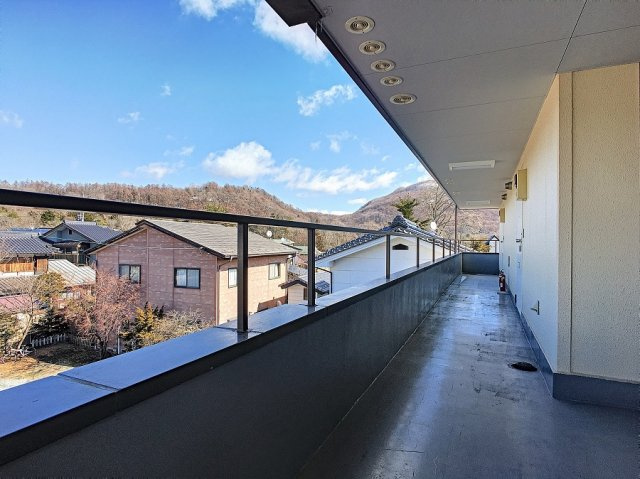 サンサンの３Ｆ暮らしのその他共用部分|広々とした共用廊下