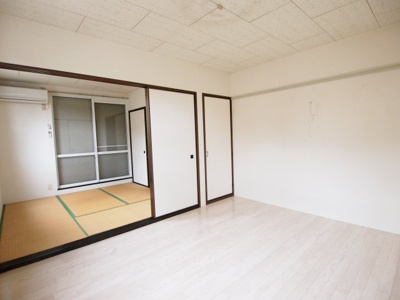 【洋室】 | ルシエールMK