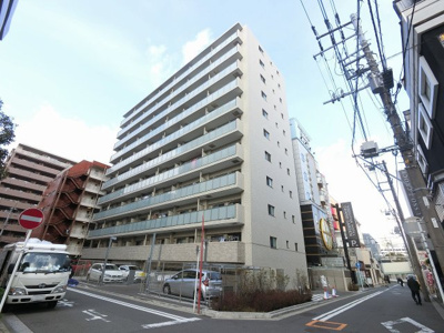 【外観】 | プレシエ横浜石川町 | シューズクローゼットをはじめ細かい点まで収納が豊富です
冬も暖かく過ごせる床暖房付です♪