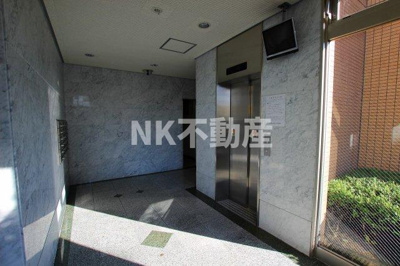 【ロビー】 | メゾンパルフェート（高井田賃貸） | 建物の内部です