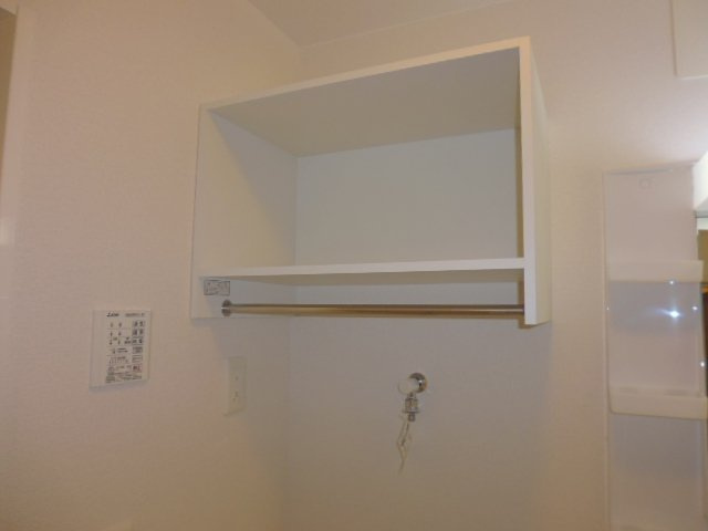 セントラルコーポの洗面所|洗濯機置き場　棚