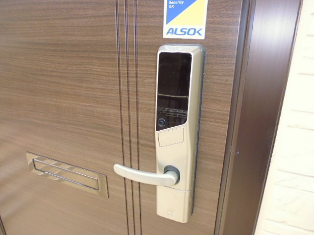 セントラルコーポの玄関|ＩＣカードキー