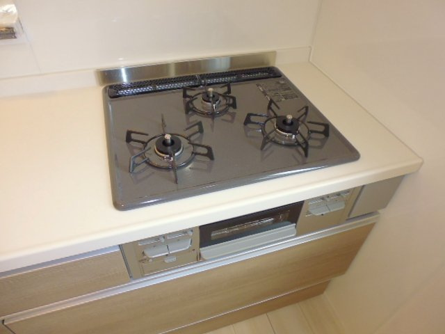 セントラルコーポのキッチン|３口ガスコンロ