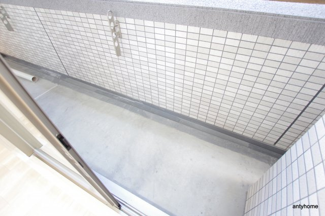 スプランディッド安土町　仲介手数料無料のバルコニー