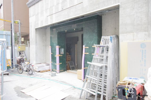 スプランディッド安土町　仲介手数料無料のエントランス