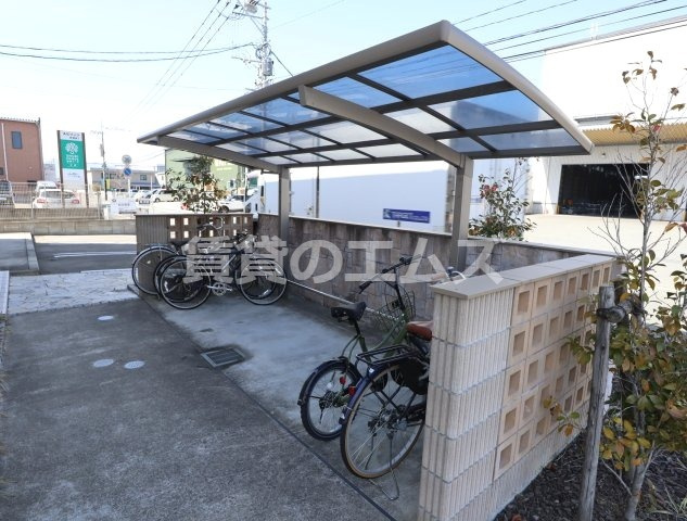 【設備】 | ロイヤルコート空港南 | ロイヤルコート空港南の駐輪場