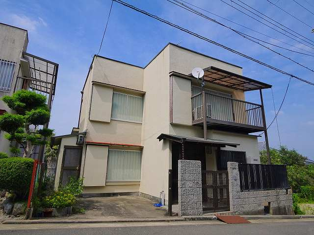 矢田山戸建の外観|外観は落ち着いています