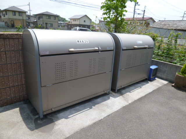 メゾンマルニCのその他共用部分|敷地内専用ゴミステーション