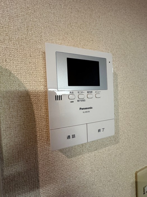 【セキュリティ】 | エステートアイⅤ | 防犯対策に有効なカメラ付きインターホン！録画機能が付いているので留守中の訪問者まで確認できます♪