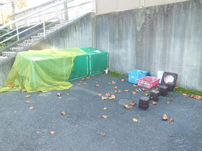 【その他共用部分】 | エステートアイⅤ | 屋根付きの駐輪場で雨が降っても大切な自転車が濡れなくてすみますね♪駅まで自転車もおすすめです！