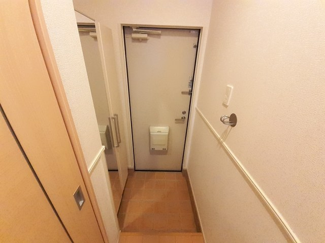 フレイムパークイーストの玄関