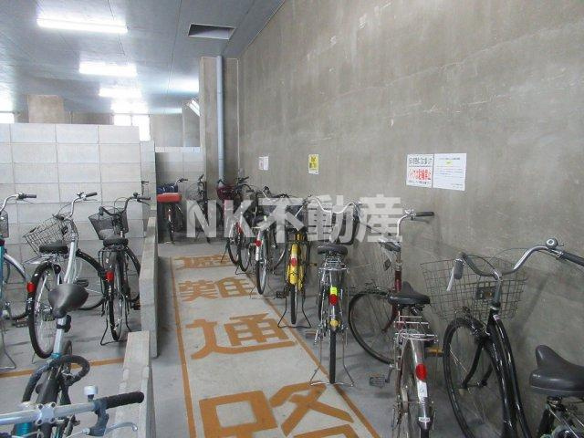 【その他】 | ノアーズアーク長田21（長田賃貸） | 駐輪場です