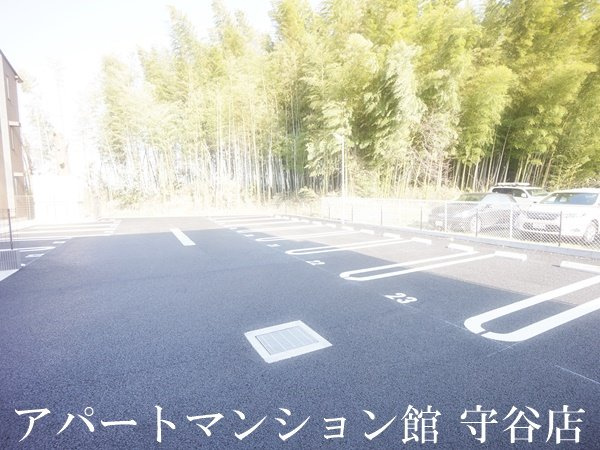 Forest Aの駐車場