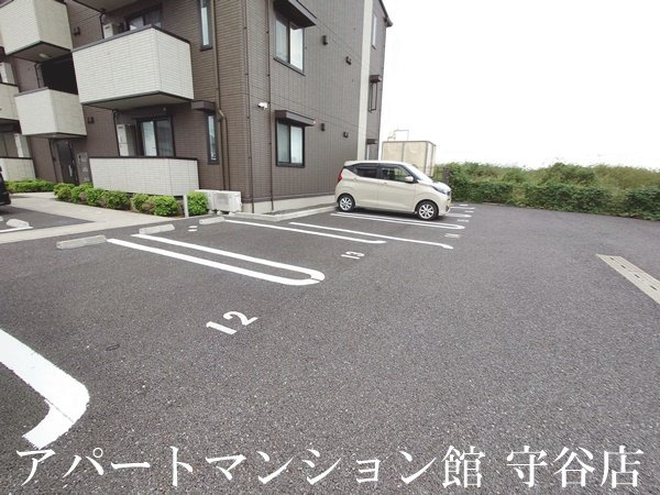 Forest Aの駐車場
