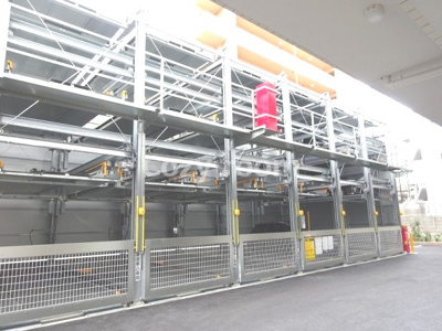 【駐車場】 | スペーシア江坂南金田 | 車をお持ちの方に嬉しい駐車場付きの物件です