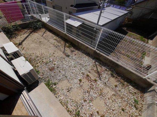 ナイスビューNAGATAのバルコニー|専用庭があり、子供、ペットが喜びます