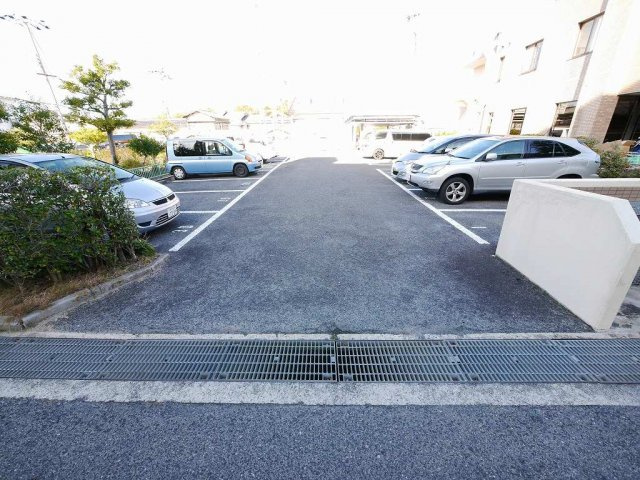 ブエナビスタ神戸ノースの駐車場