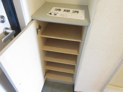 AZⅢの収納|下駄箱