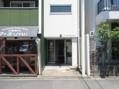 AZⅢのエントランス