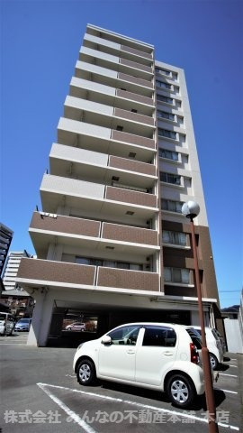 サンリヤン諏訪野町の外観