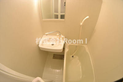 【洗面所】 | サンビラ大手前 | 脱衣スペースもあります