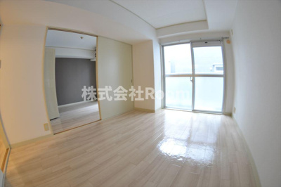 【居間・リビング】 | サンビラ大手前 | こちらのリビングで趣味の時間をお楽しみください