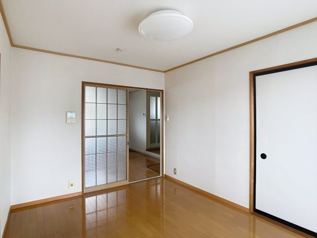 エスポワール佐藤の洋室