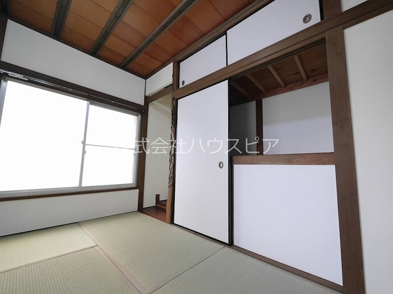 垂水区星が丘2-1-56戸建の収納