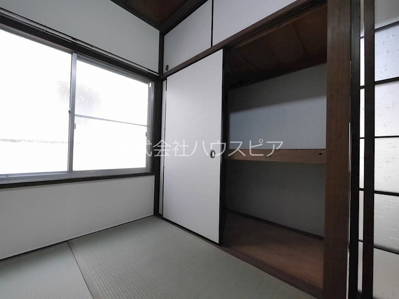 垂水区星が丘2-1-56戸建の収納