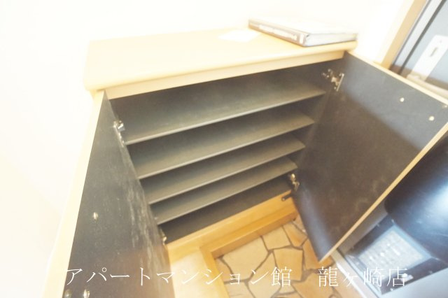 パークサイド松ヶ丘の収納