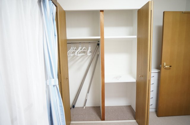 【収納】 | 三田カルチャータウン・リフォレK棟503号室　関学女子専用シェアハウス | こまごまとしたものを収納できそうですね